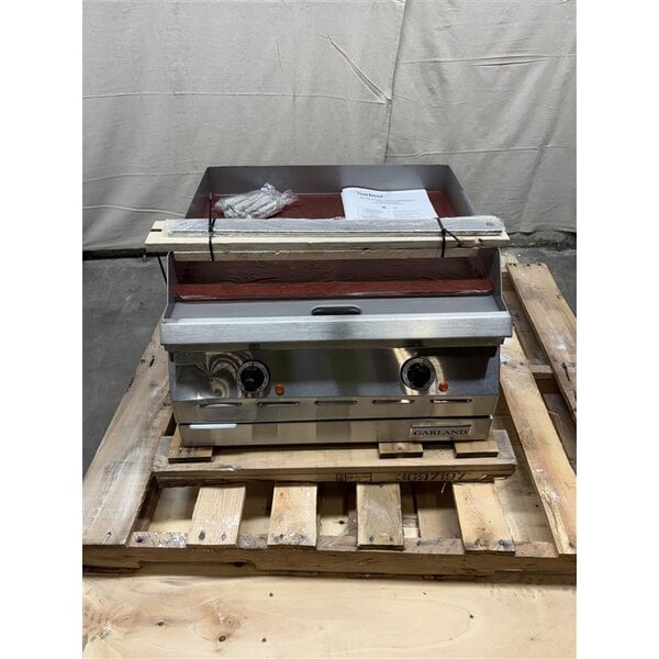 Scratch and Dent Garland ED-24G Designer Series 24" Electric Countertop Griddle - 208V, 1 Phase, 6.7 kW