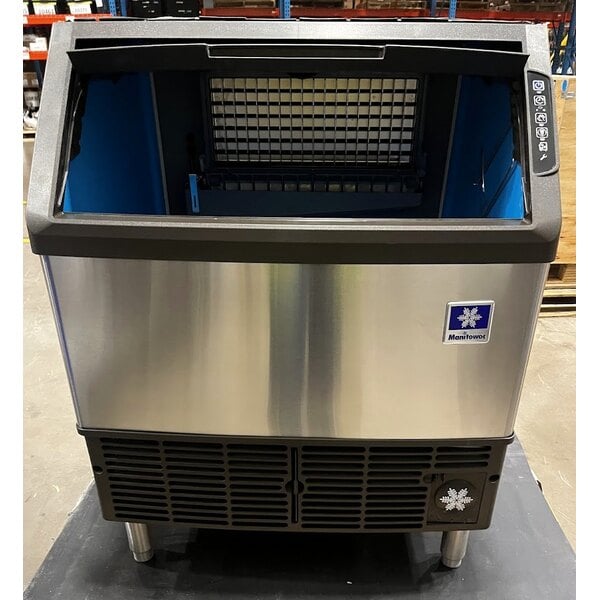 Scratch and Dent Manitowoc UDP0310A-161B NEO 30" Air Cooled Undercounter Full Dice Cube Ice Machine with 119 lb. Bin - 115V, 315 lb.