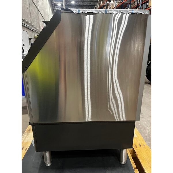 Scratch and Dent Manitowoc UDP0310A-161B NEO 30" Air Cooled Undercounter Full Dice Cube Ice Machine with 119 lb. Bin - 115V, 315 lb.