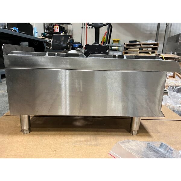 Scratch and Dent Cooking Performance Group R-CPG-12-NL 2 Burner Gas Countertop Range / Hot Plate - 44,000 BTU