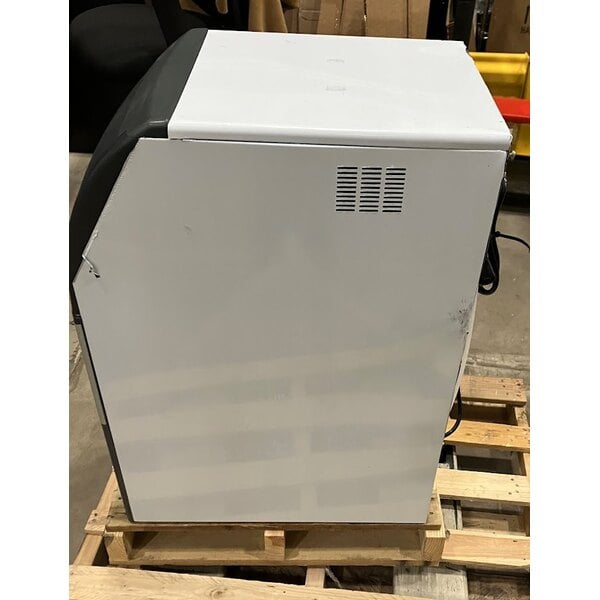 Scratch and Dent Scotsman UN0815AX-1 15" Air-Cooled Undercounter Nugget Ice Machine with 36 lb. Bin
