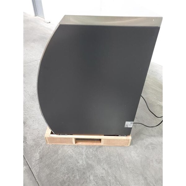 Scratch and Dent Avantco DLC82-HC-B 82" Black Curved Glass Refrigerated Deli Case
