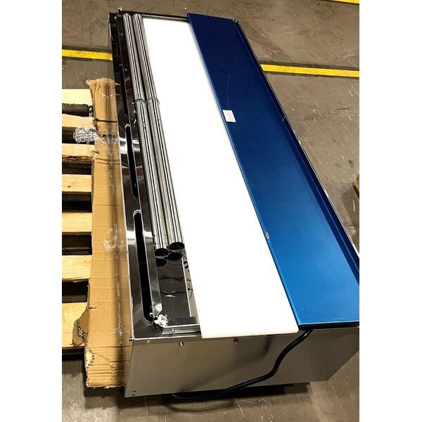 Scratch and Dent Avantco STE-4SA Four Pan Open Well Electric Steam Table with Undershelf - 120V, 2000W