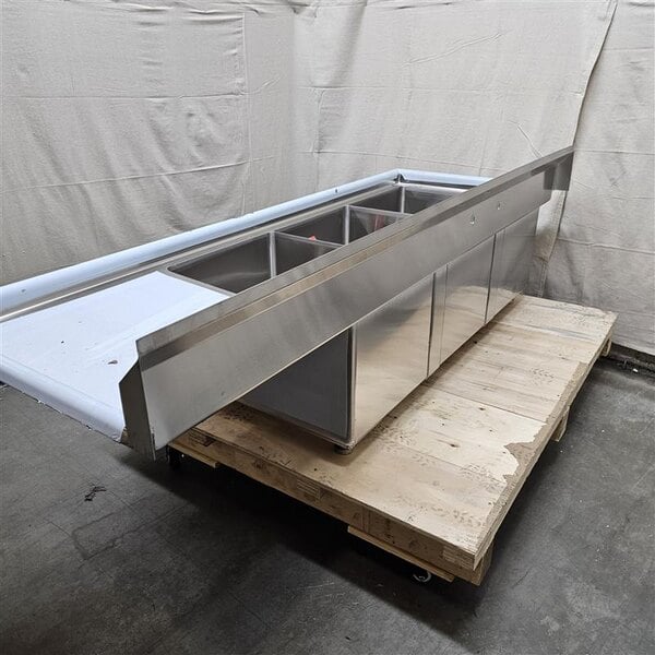 Scratch and Dent Advance Tabco FC-3-1824-24 80 1/2" Fabricated Three Compartment Commercial Sink with 24" Right Drainboard