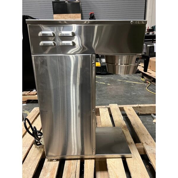 Scratch and Dent Curtis D500GT12A000 Automatic Airpot Coffee Brewer with Digital Controls - 120V