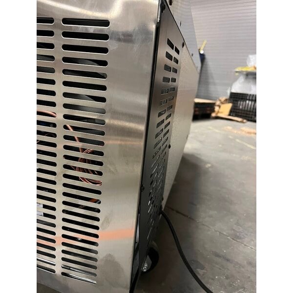 Scratch and Dent Avantco CBE-60-HC 60" 2 Drawer Refrigerated Chef Base