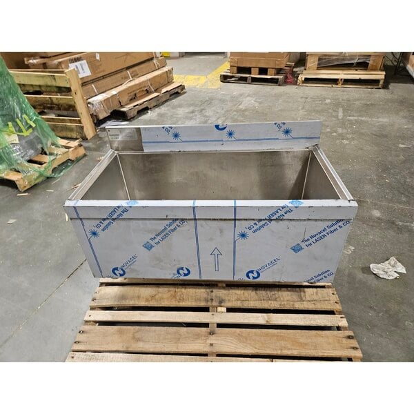 Scratch and Dent Regency 21" x 36" Underbar Ice Bin with 10 Circuit Post-Mix Cold Plate and Bottle Holders - 79 lb.