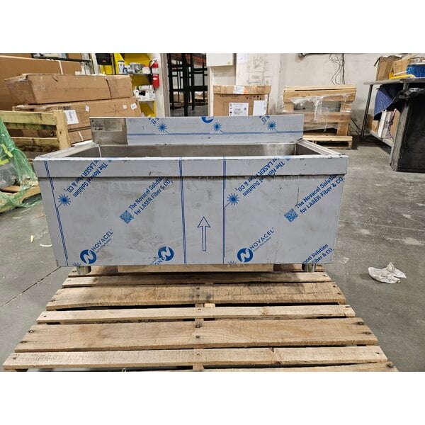 Scratch and Dent Regency 21" x 36" Underbar Ice Bin with 10 Circuit Post-Mix Cold Plate and Bottle Holders - 79 lb.