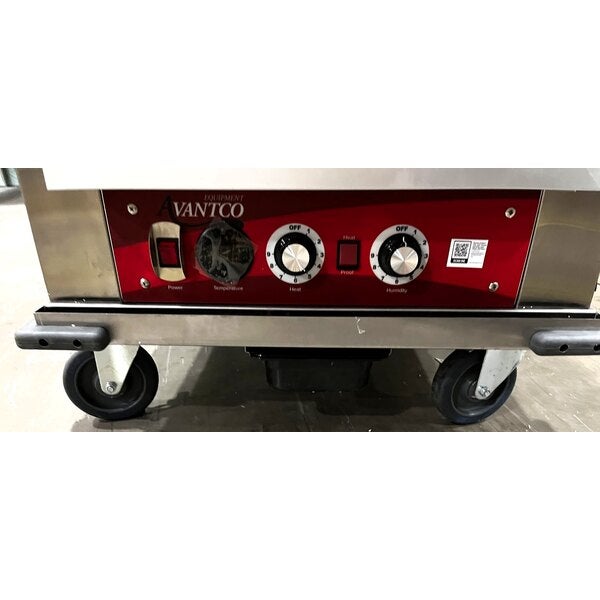 Scratch and Dent Avantco HPESDC-1836 Full Size Vacuum-Insulated Heated Holding / Proofing Cabinet with Clear Dutch Doors - 120V