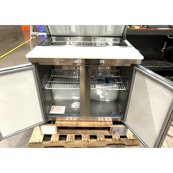 Scratch and Dent Avantco APT-36-HC 36" 2 Door Refrigerated Sandwich Prep Table