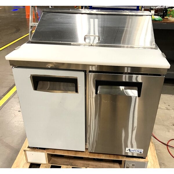 Scratch and Dent Avantco APT-36-HC 36" 2 Door Refrigerated Sandwich Prep Table