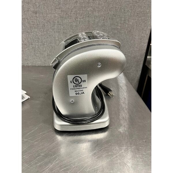 Scratch and Dent Imperia 4720 Pasta Presto 5 3/4" Pasta Machine 720 - 120V, 85W