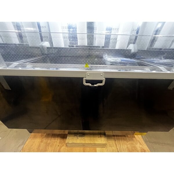 Scratch and Dent Avantco CAC-36 35 3/8" Black Curved Dual Service Refrigerated Air Curtain Merchandiser - 115V