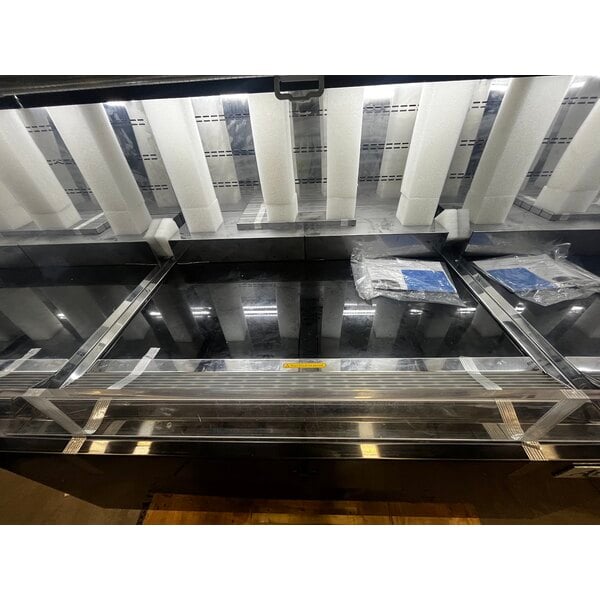 Scratch and Dent Avantco CAC-36 35 3/8" Black Curved Dual Service Refrigerated Air Curtain Merchandiser - 115V