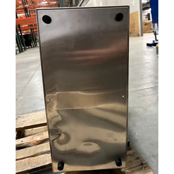 Scratch and Dent Bunn 38700.0010 Axiom DV-APS Airpot Coffee Brewer - 120V/208-240V