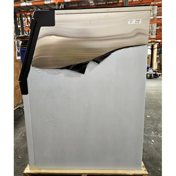 Scratch and Dent Avantco Ice BIN40022 22" Ice Storage Bin with Metallic Alloy Exterior - 383 lb.