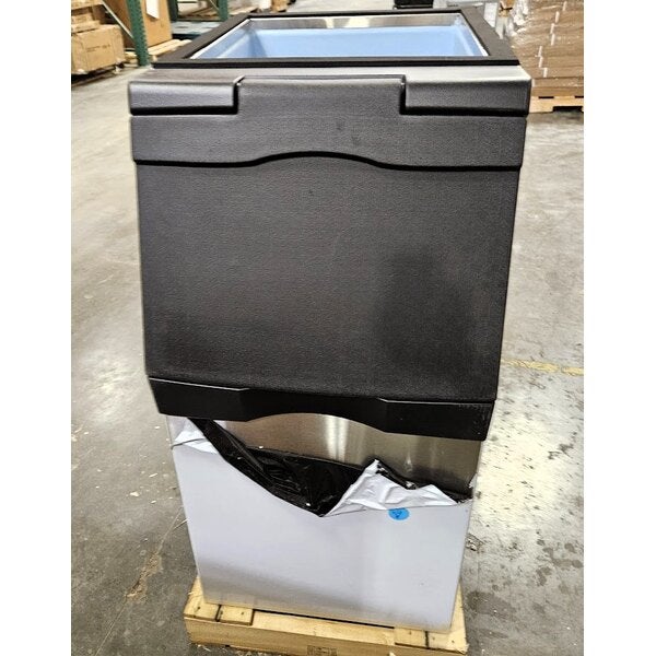 Scratch and Dent Avantco Ice BIN40022 22" Ice Storage Bin with Metallic Alloy Exterior - 383 lb.