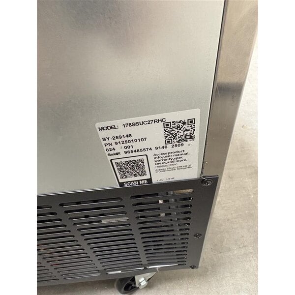 Scratch and Dent Avantco SS-UC-27R-HC 27" Undercounter Refrigerator