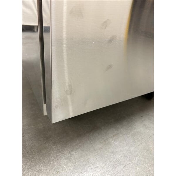 Scratch and Dent Avantco SS-UC-27R-HC 27" Undercounter Refrigerator