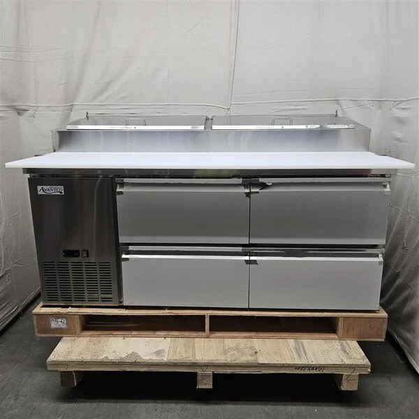 Scratch and Dent Avantco SSPPT-2C 68" 4 Drawer Refrigerated Pizza Prep Table