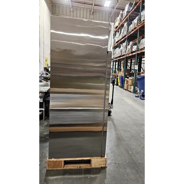 Scratch and Dent Avantco Z2-F-HC 54" Solid Door Stainless Steel Reach-In Freezer