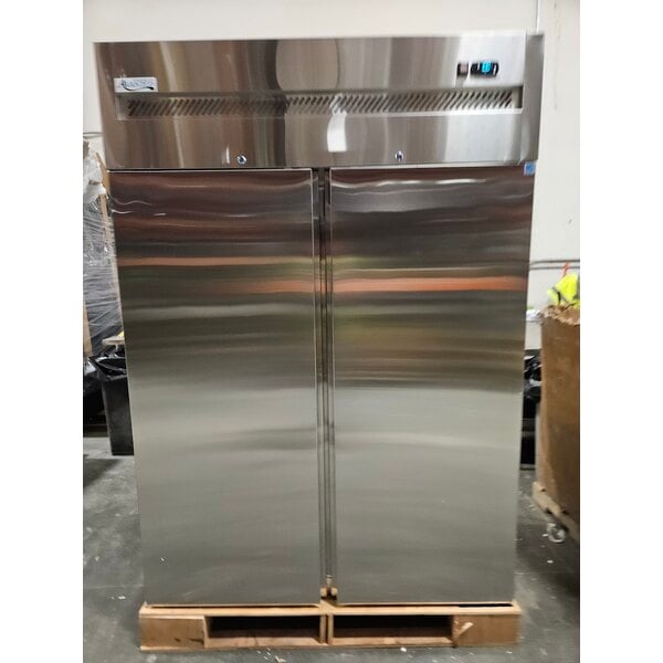 Scratch and Dent Avantco Z2-F-HC 54" Solid Door Stainless Steel Reach-In Freezer