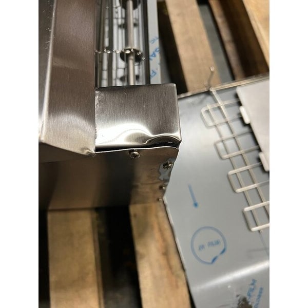 Scratch and Dent Avantco T3600B Commercial 14 1/2" Wide Conveyor Toaster with 3" Opening - 208V, 3600W, 1200 Slices per Hour