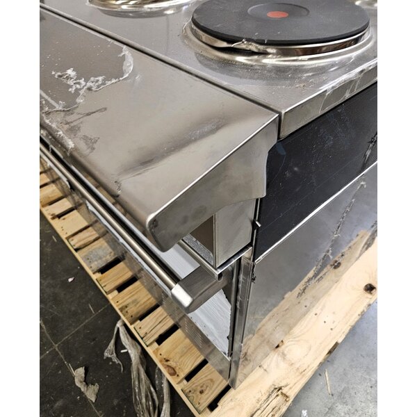 Scratch and Dent Garland SS684 Sentry Series 10 Sealed Burner Electric Restaurant Range with 2 Standard Ovens - 240V, 1 Phase, 33 kW
