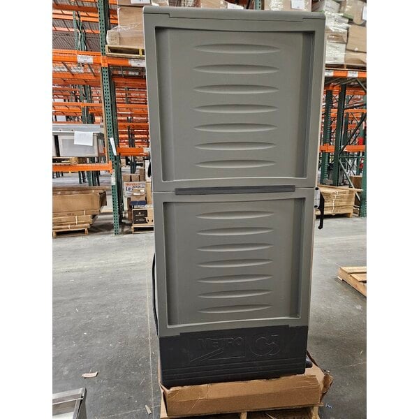 Scratch and Dent Metro C539-HLDS-4 C5 3 Series Insulated Low Wattage Full Size Hot Holding Cabinet with Fixed Wire Slides and Solid Dutch Doors - Gray