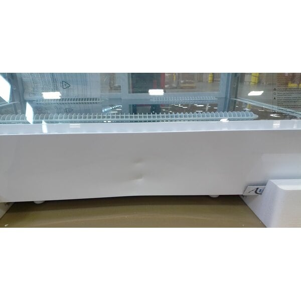 Scratch and Dent Avantco BCC-35-HC 34 1/2" White Refrigerated Countertop Bakery Display Case with LED Lighting