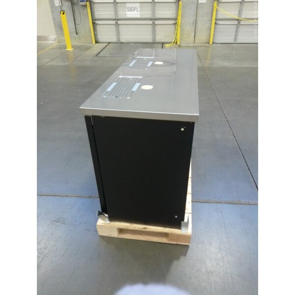 Scratch and Dent Avantco UDD-60-HC (2) Double Tap Kegerator Beer Dispenser - Black, (2) 1/2 Keg Capacity