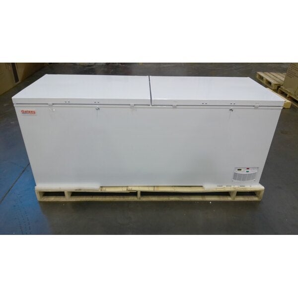 Scratch and Dent Galaxy CF25HC Commercial Chest Freezer - 23.6 cu.ft.