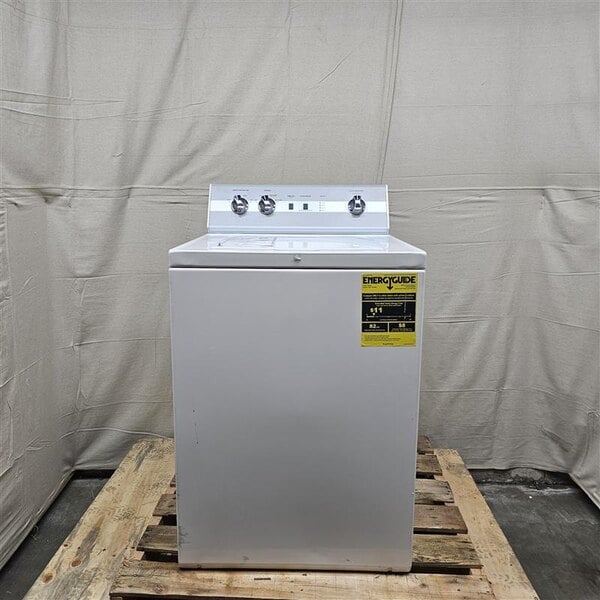 Scratch and Dent Speed Queen TC5003WN 3.2 cu. ft. 27" Top Load Washer with Classic Clean - Free Use