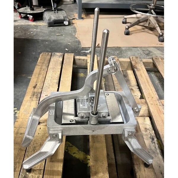 Scratch and Dent Nemco 56750-1 3/16" Easy Onion Slicer II Fruit / Vegetable Slicer