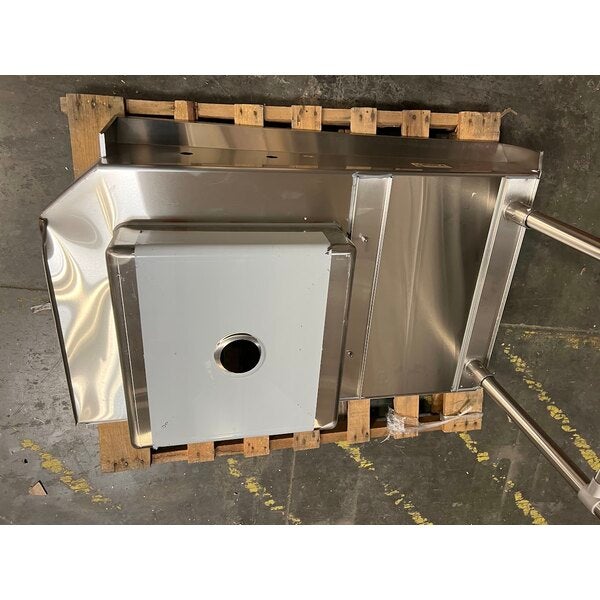 Scratch and Dent Regency 16 Gauge 4' Soiled / Dirty Dish Table - Left Drainboard