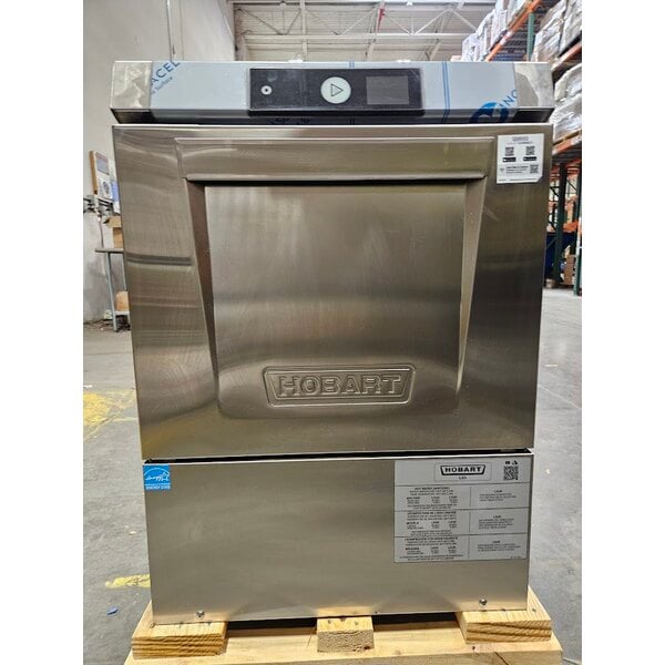 Scratch and Dent Hobart LXNH-2 High-Temperature Undercounter Dishwasher - 120/208-240V