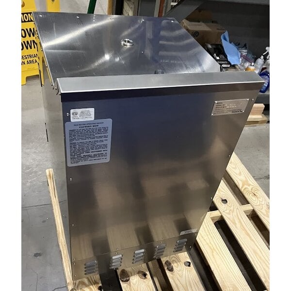 Scratch and Dent SmokinTex 1500-C Pro Series Commercial Electric Smoker - 120V, 1400W