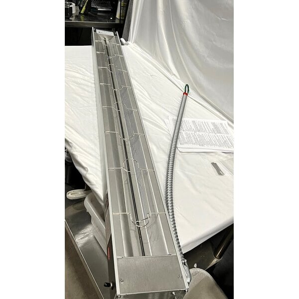 Scratch and Dent Hatco GRA-60 60" Glo-Ray Infrared Food Warmer with Toggle Controls - 120V, 1,050W