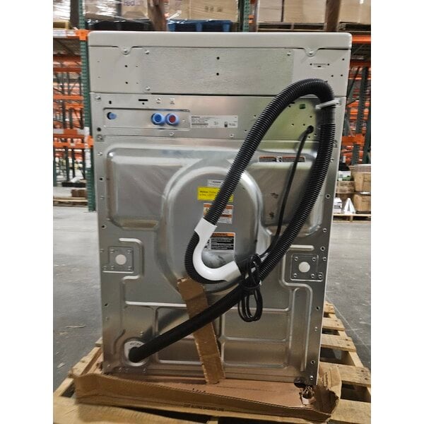 Scratch and Dent Speed Queen FF7011WN 3.5 cu. ft. 27" Front Load Washer with Front Control and Pet Plus - Free Use