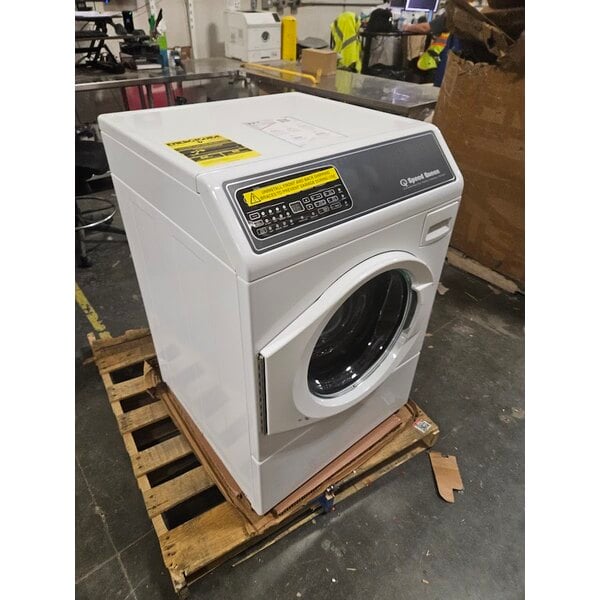 Scratch and Dent Speed Queen FF7011WN 3.5 cu. ft. 27" Front Load Washer with Front Control and Pet Plus - Free Use