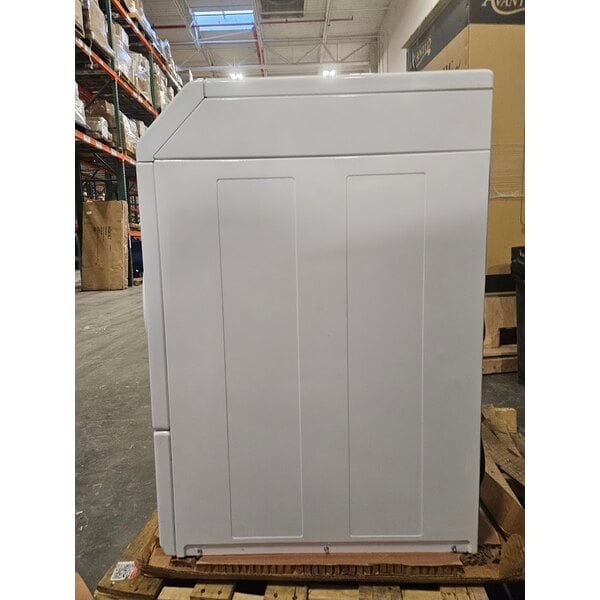 Scratch and Dent Speed Queen FF7011WN 3.5 cu. ft. 27" Front Load Washer with Front Control and Pet Plus - Free Use