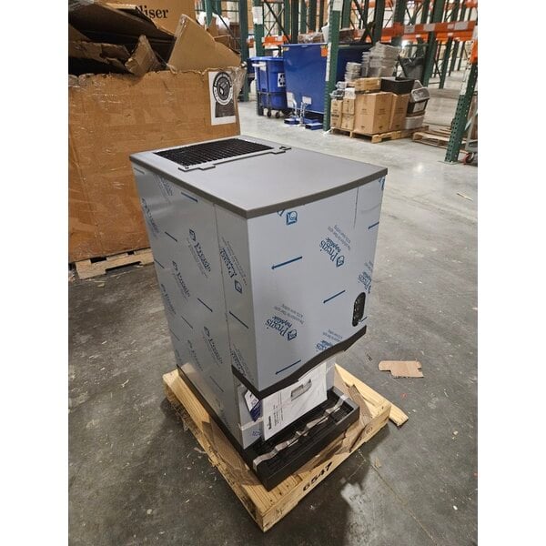 Scratch and Dent Manitowoc CNF0201A-L NEO 16 1/4" Air Cooled Countertop Nugget Ice Maker / Dispenser - 10 lb. Bin with Lever Dispensing - 115V