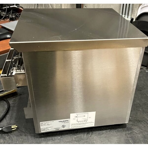 Scratch and Dent Vollrath CT2H-120250 JT1H Conveyor Toaster with 2 1/2" Opening - 120V, 1600W