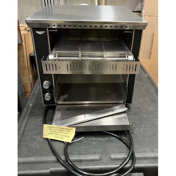 Scratch and Dent Vollrath CT2H-120250 JT1H Conveyor Toaster with 2 1/2" Opening - 120V, 1600W