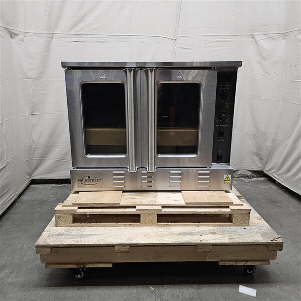 Scratch and Dent MainStreet Equipment CG1-L Single Deck Full Size Liquid Propane Convection Oven with Legs - 54,000 BTU