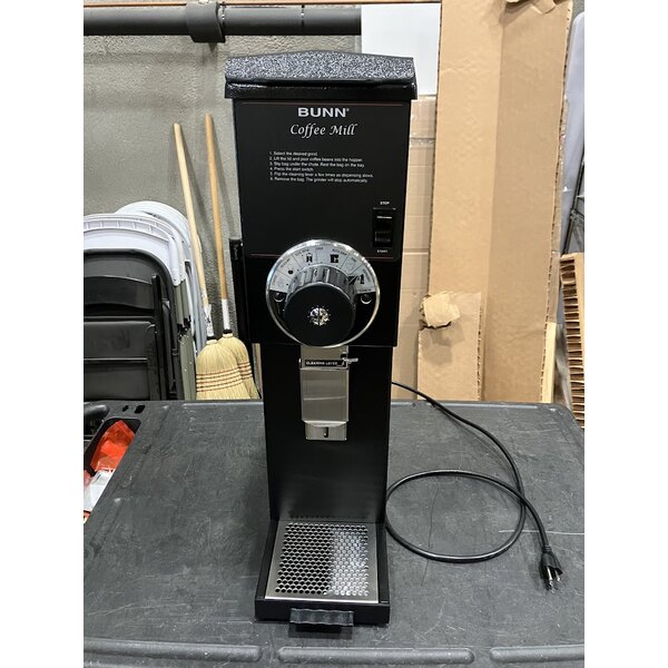 Scratch and Dent Bunn 22100.0000 G3 HD 3 lb. Black Bulk Coffee Grinder