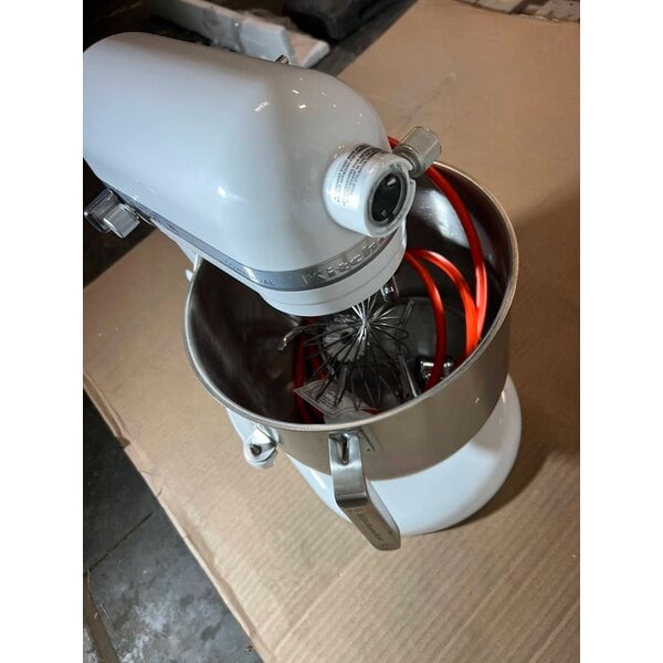 Scratch and Dent KitchenAid KSM8990WH White 8 Qt. Bowl Lift Countertop Mixer with Standard Accessories - 120V, 1 3/10 hp