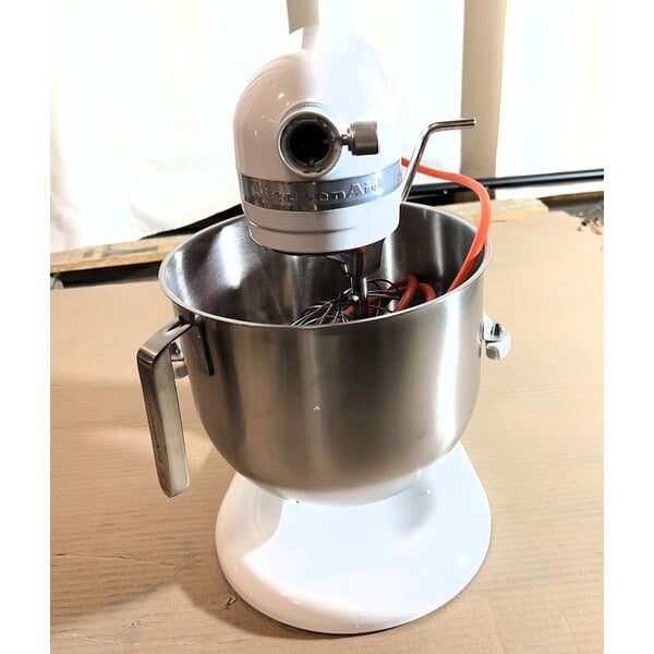 Scratch and Dent KitchenAid KSM8990WH White 8 Qt. Bowl Lift Countertop Mixer with Standard Accessories - 120V, 1 3/10 hp