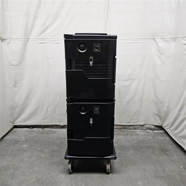 Scratch and Dent Cambro UPCH800110 Ultra Camcart® Black Electric Hot Food Holding Cabinet in Fahrenheit - 110V