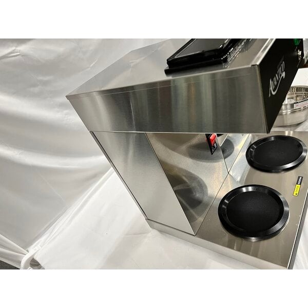 Scratch and Dent Avantco CMA3L Automatic Coffee Maker with 3 Lower Decanter Warmers - 120V, 1650W